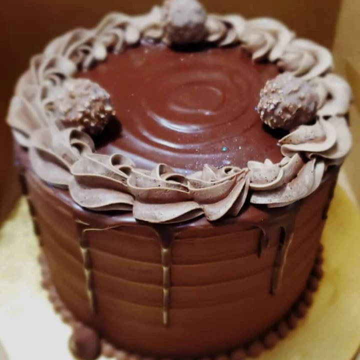 Custom Cakes